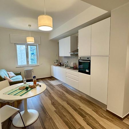 Rainbow Luxury Home Bari - Sea View エクステリア 写真