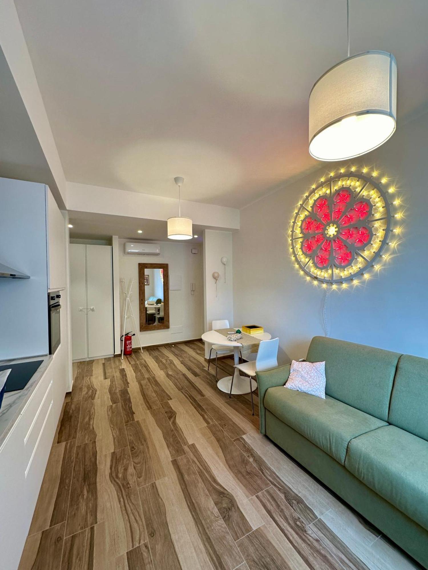 Rainbow Luxury Home Bari - Sea View エクステリア 写真