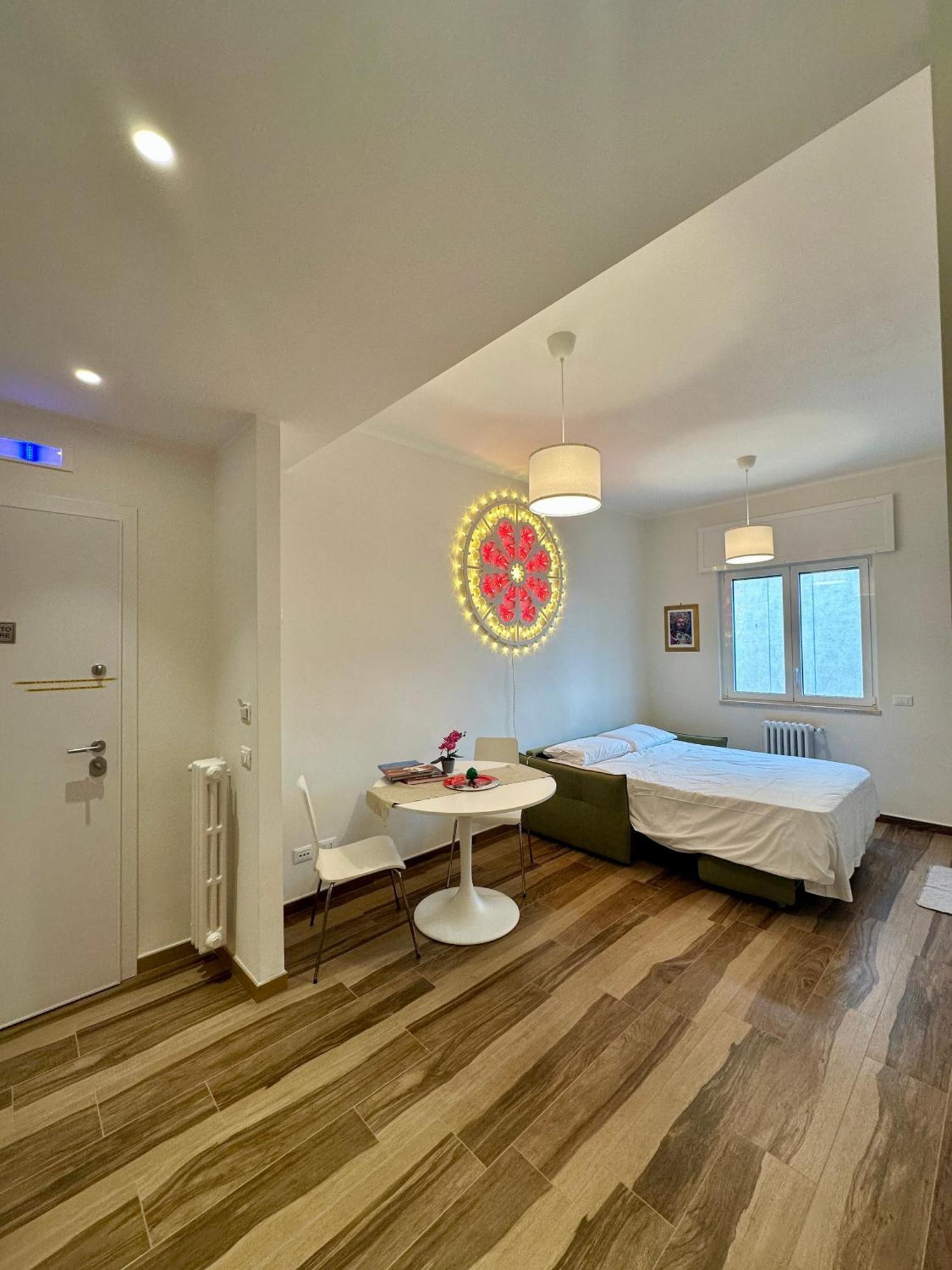 Rainbow Luxury Home Bari - Sea View エクステリア 写真